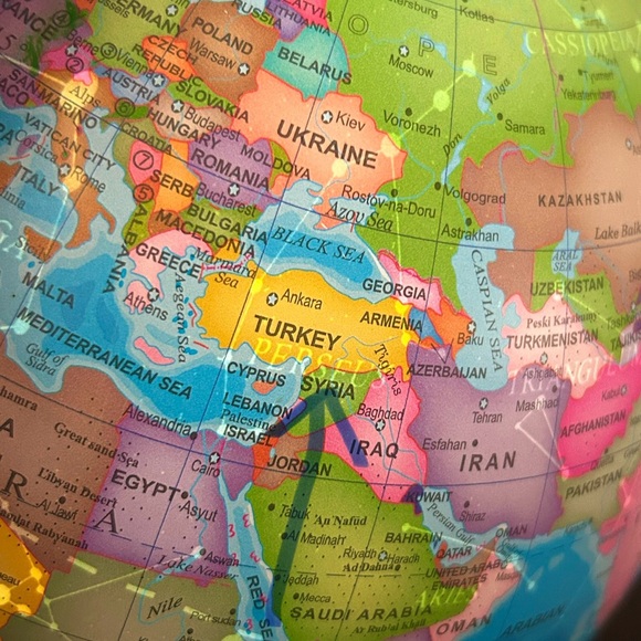 Illuminated Globe with Constellations - Picture 6 of 11